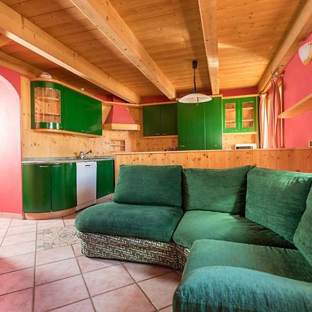 Baita Miralago - Appartamenti Abar Ливиньо Экстерьер фото