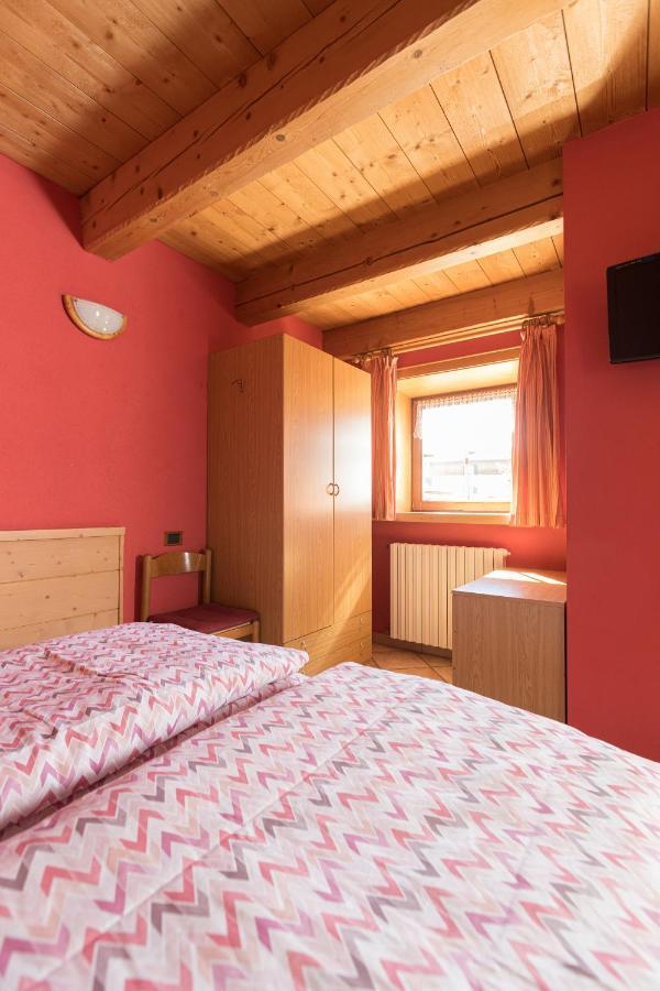 Baita Miralago - Appartamenti Abar Ливиньо Экстерьер фото